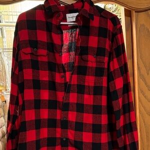 Goodfellow & Co Red and Black Plaid Shirt Size large in EUC